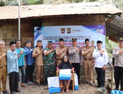 Kembali, Polres Musi Rawas Bersama Pemda Bedah Rumah Warga Desa Prabumulih I