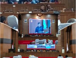 Fraksi Demokrat Kebangkitan Bangsa H. Alamsyah Amanat, Tegaskan Dukungan Penuh, Paripurna DPRD Mura Bahas Lima Raperda Inisiatif 2025.