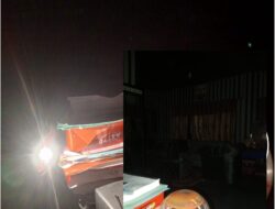 Lagi-Lagi PLN Padam Saat Azan Magrib, Warga Desa Suro Merasa Ibadah Tak Dihargai.