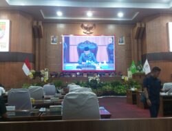 Ketua DPRD Musi Rawas, Firdaus Cik Olah Langsung Membuka Sidang Rapat Paripurna.