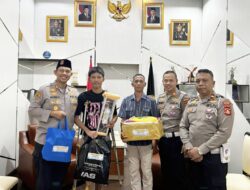 Sentuhan Humanis Kapolres Musi Rawas di Hari Bhayangkara ke-80, Korban Lakalantas Terima Bantuan Tongkat dan Sembako