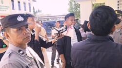 FAKTA Silampari Kepung PN Lubuklinggau, Soroti Dugaan Kriminalisasi Kades Lubuk Muda dan Desak Hakim Tegakkan Keadilan.