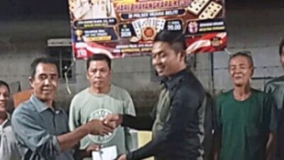 Saril Anak Desa Suro Ukir Prestasi, Raih Juara I Turnamen Gaple HUT Bhayangkara ke-80 di Polsek Muara Beliti