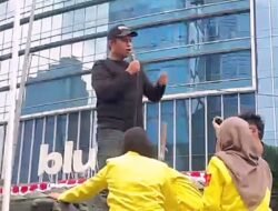 Aksi Mahasiswa di Bundaran HI Soroti Pemerintahan Prabowo, Orator: Presiden Gagal