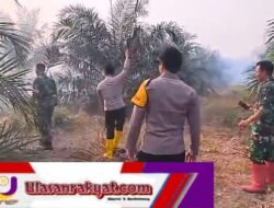 Polres Musi Rawas Sigap Padamkan Kebakaran Lahan Sawit di Desa Muara Rengas Seluas 3 Hektare