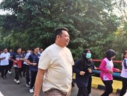 Langkah Sehat, Semangat Hebat! Jajaran Lapas Narkotika Muara Beliti Perkuat Kekompakan Lewat Jalan Santai