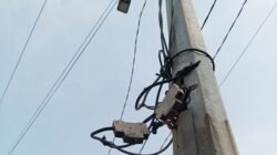 Kabel dan Sambungan di Tiang Utilitas Disorot, Jangan Tunggu Korban Baru Bertindak.