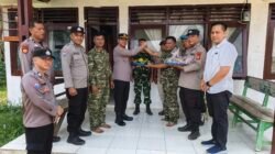 TNI-Polri Makin Solid, Polsek BTS Ulu Bawa Tumpeng Rayakan HUT TNI ke-81