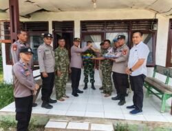 TNI-Polri Makin Solid, Polsek BTS Ulu Bawa Tumpeng Rayakan HUT TNI ke-81