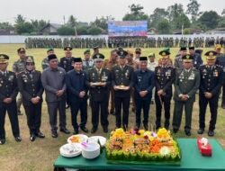 Pererat Sinergitas TNI-Polri, Wakapolres Musi Rawas Hadiri HUT ke-81 TNI dan Berikan Tumpeng.