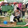 Kapolda Sumsel Dorong Kepedulian Lingkungan Lewat Penanaman Pohon dan Pengecekan Mushollah.